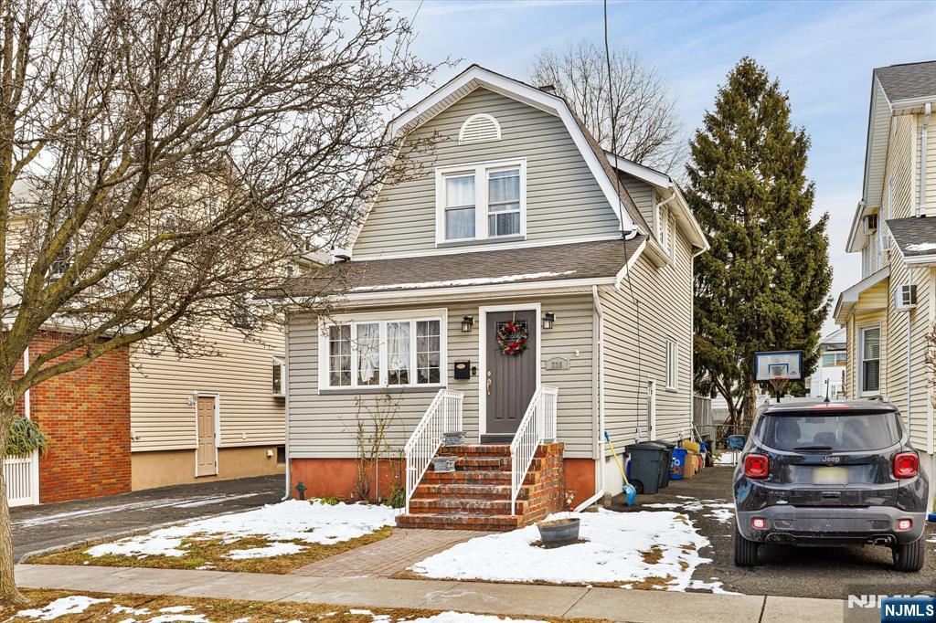 320 Watson Avenue Lyndhurst, NJ 07071 - Photo 1 of 26