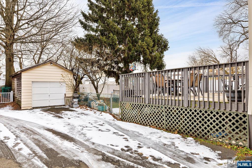 320 Watson Avenue Lyndhurst, NJ 07071 - Photo 21 of 26