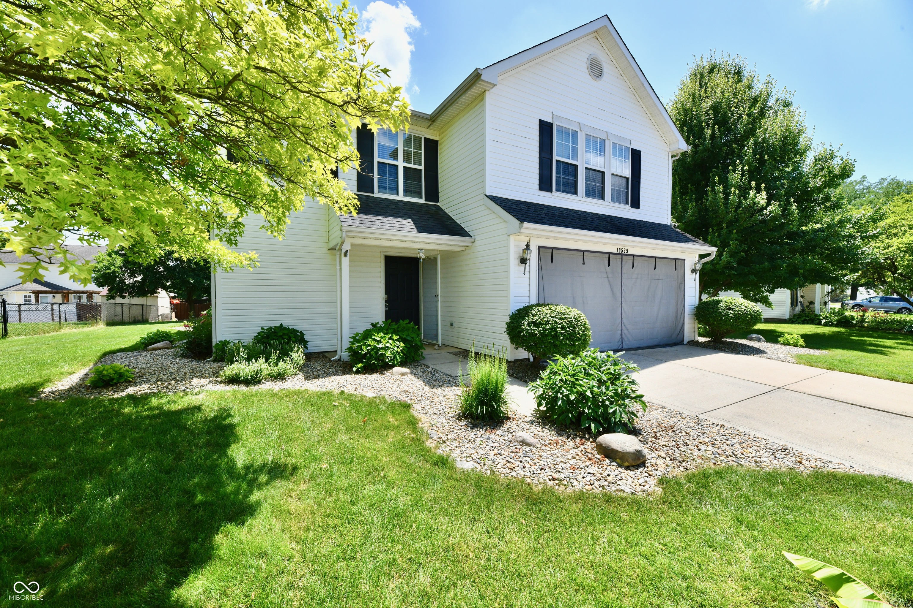 10539 Ross Crossing Fishers, IN 46038 - Photo 11 of 66