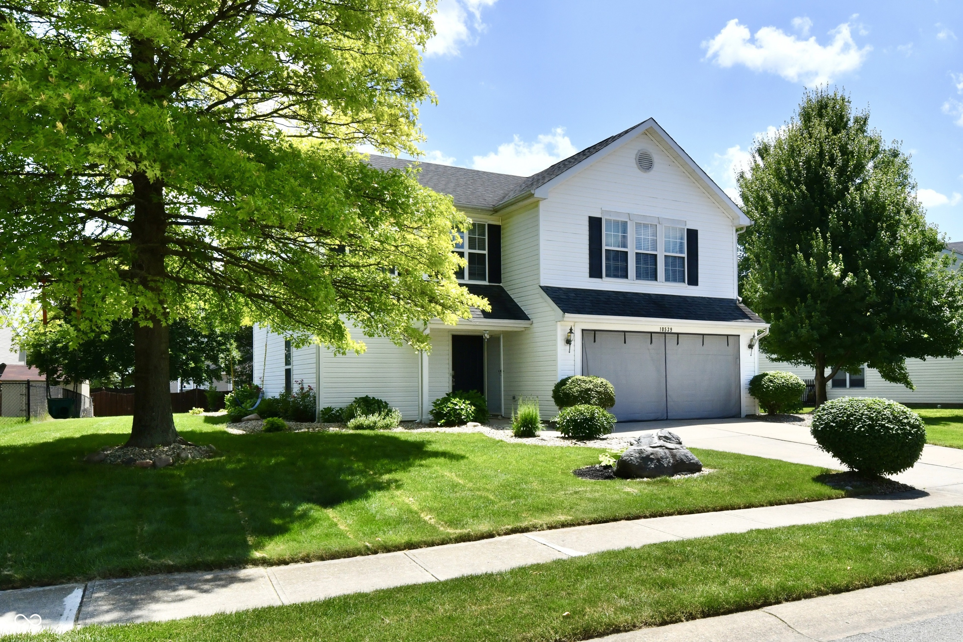 10539 Ross Crossing Fishers, IN 46038 - Photo 8 of 66