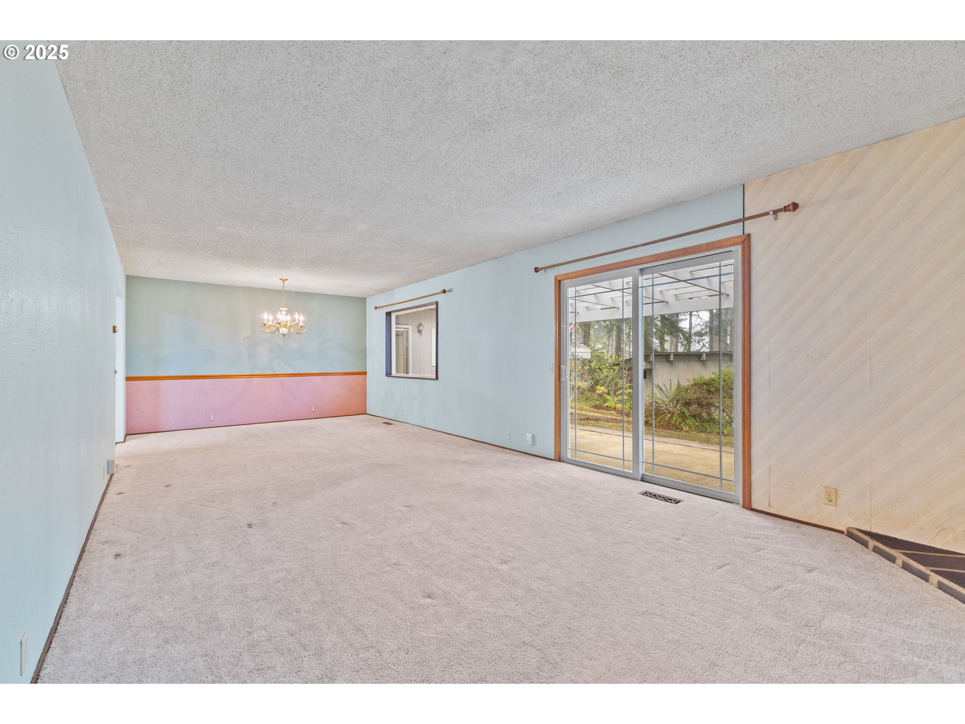 57247 Fairview Road Coquille, OR 97423 - Photo 20 of 45 a view of an empty room with a window