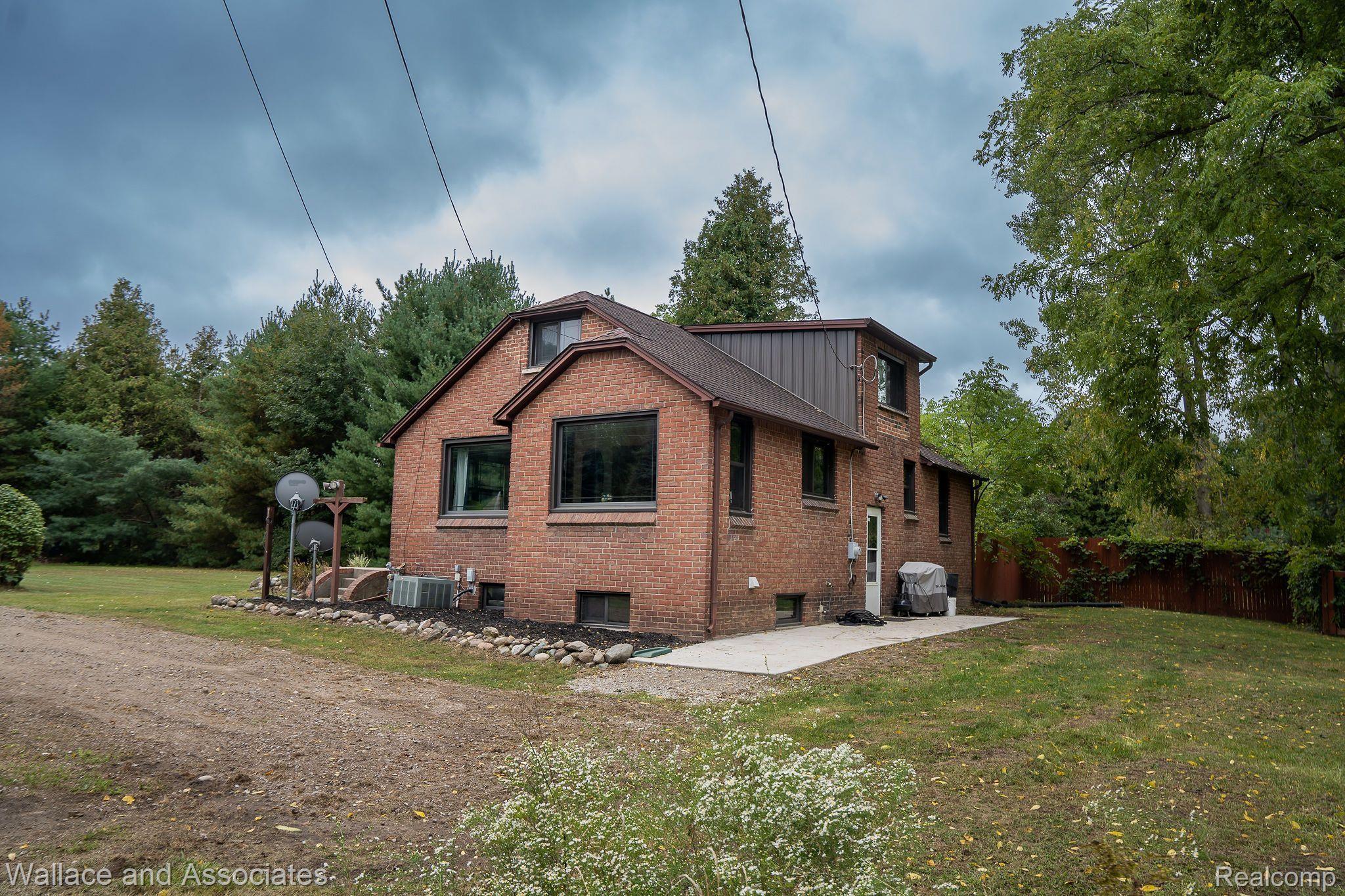 7101 Gardner Line Road Lexington, MI 48450 - Photo 3 of 35 Gallery Image 3