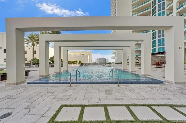 $7,900 | 101 South Fort Lauderdale Beach Boulevard, Unit 806, Fort Lauderdale, FL 33316