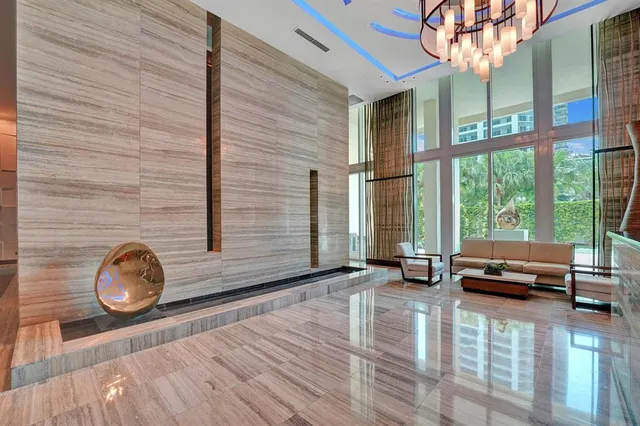 $7,900 | 101 South Fort Lauderdale Beach Boulevard, Unit 806, Fort Lauderdale, FL 33316