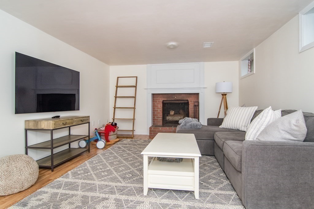 104 Warren Road Ashland, MA 01721 - Photo 14 of 19