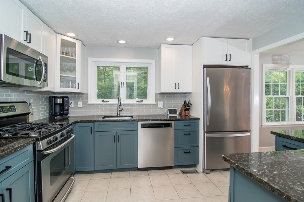 104 Warren Road Ashland, MA 01721 - Photo 5 of 19