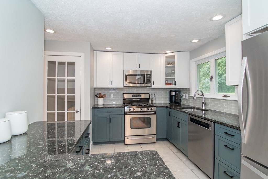 104 Warren Road Ashland, MA 01721 - Photo 6 of 19