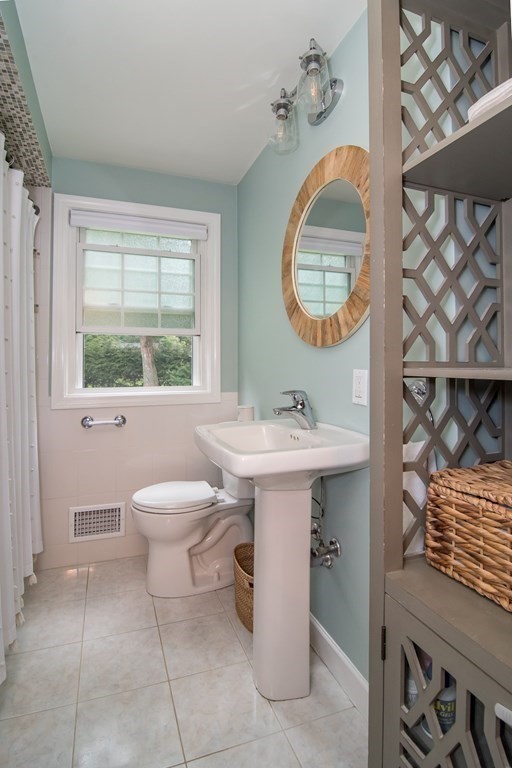 104 Warren Road Ashland, MA 01721 - Photo 9 of 19