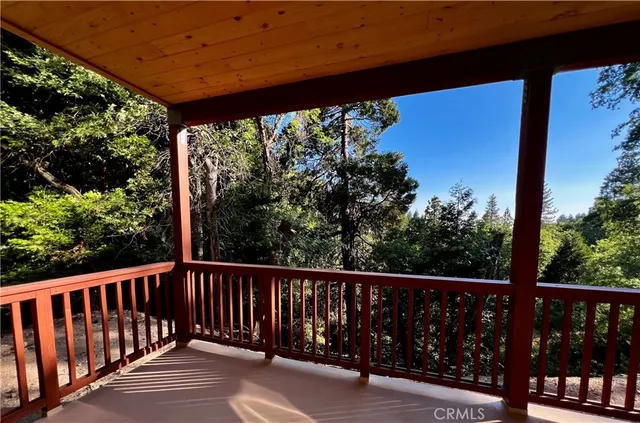 $2,995 | 31383 Easy Street, Running Springs, CA 92382