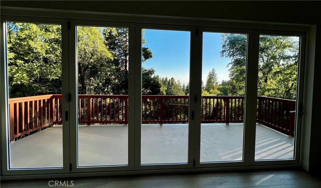 31383 Easy Street Running Springs, CA 92382 - Photo 7 of 28