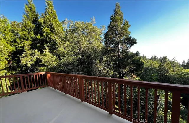 $2,995 | 31383 Easy Street, Running Springs, CA 92382