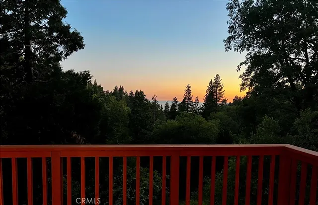 $2,995 | 31383 Easy Street, Running Springs, CA 92382