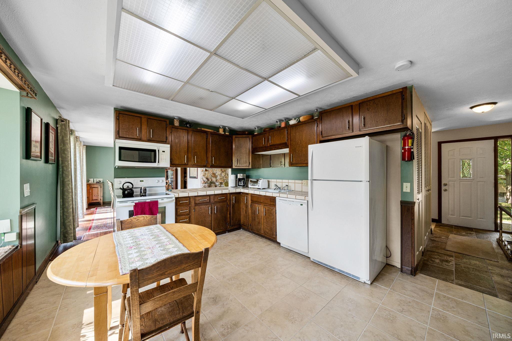 1820 Inwood Road South Bend, IN 46614 - Photo 12 of 26 Gallery Image 12