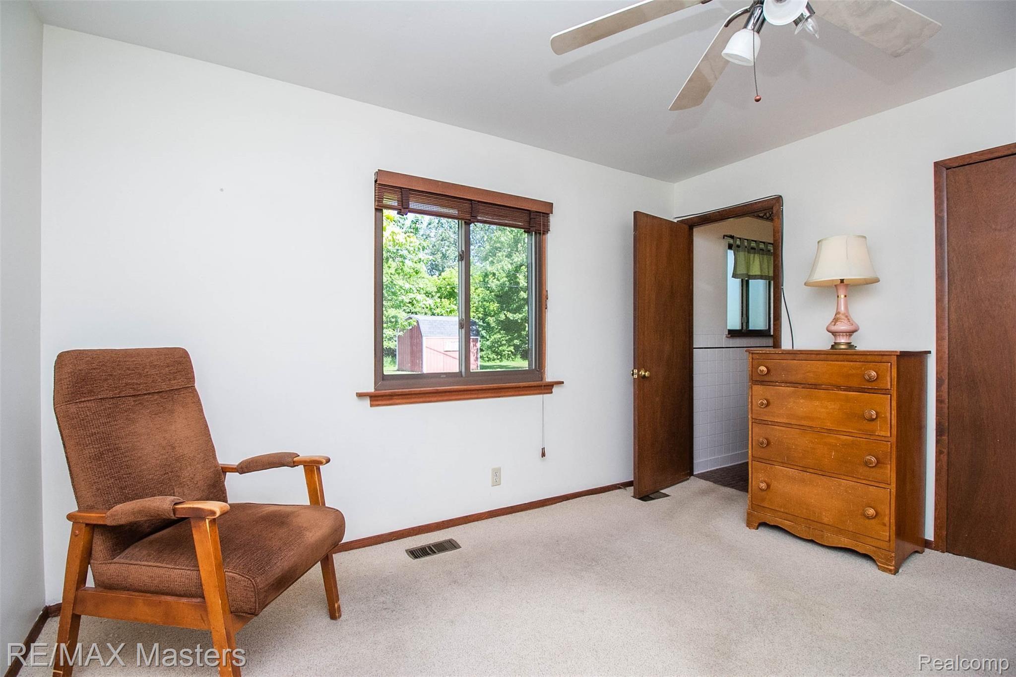 30450 Fort Road Rockwood, MI 48173 - Photo 12 of 21 21.jpg