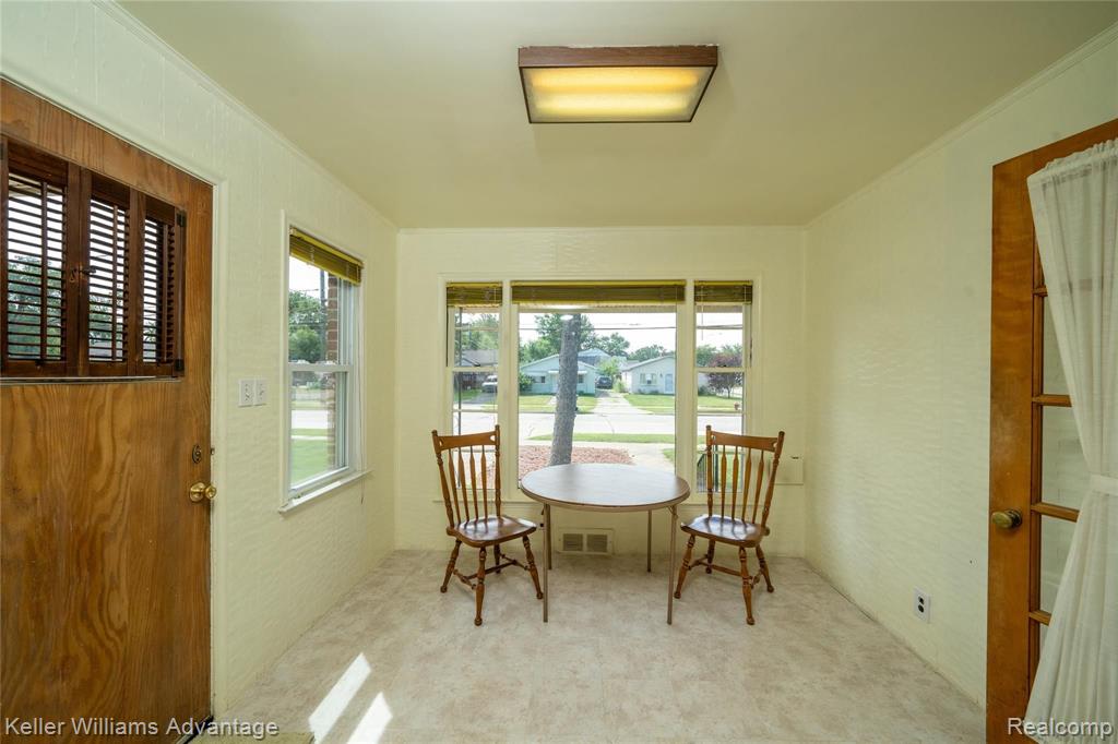8407 Stephens Center Line, MI 48015 - Photo 21 of 40