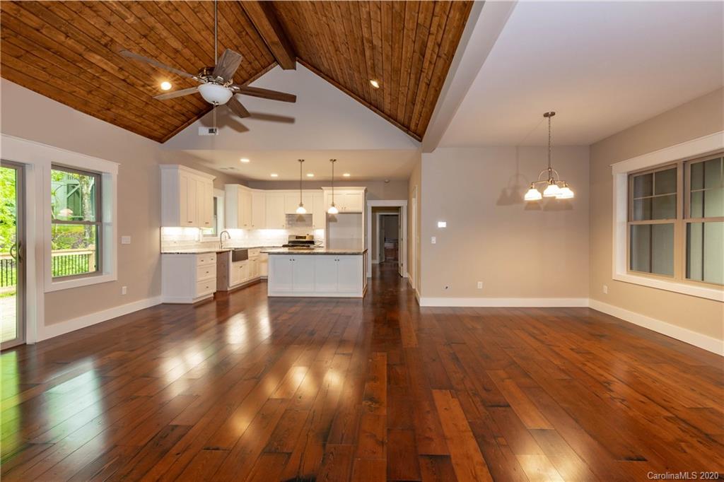 515 Cheulah Road, Unit L2/U22 Brevard, NC 28712 - Photo 8 of 39 Gallery Image 8
