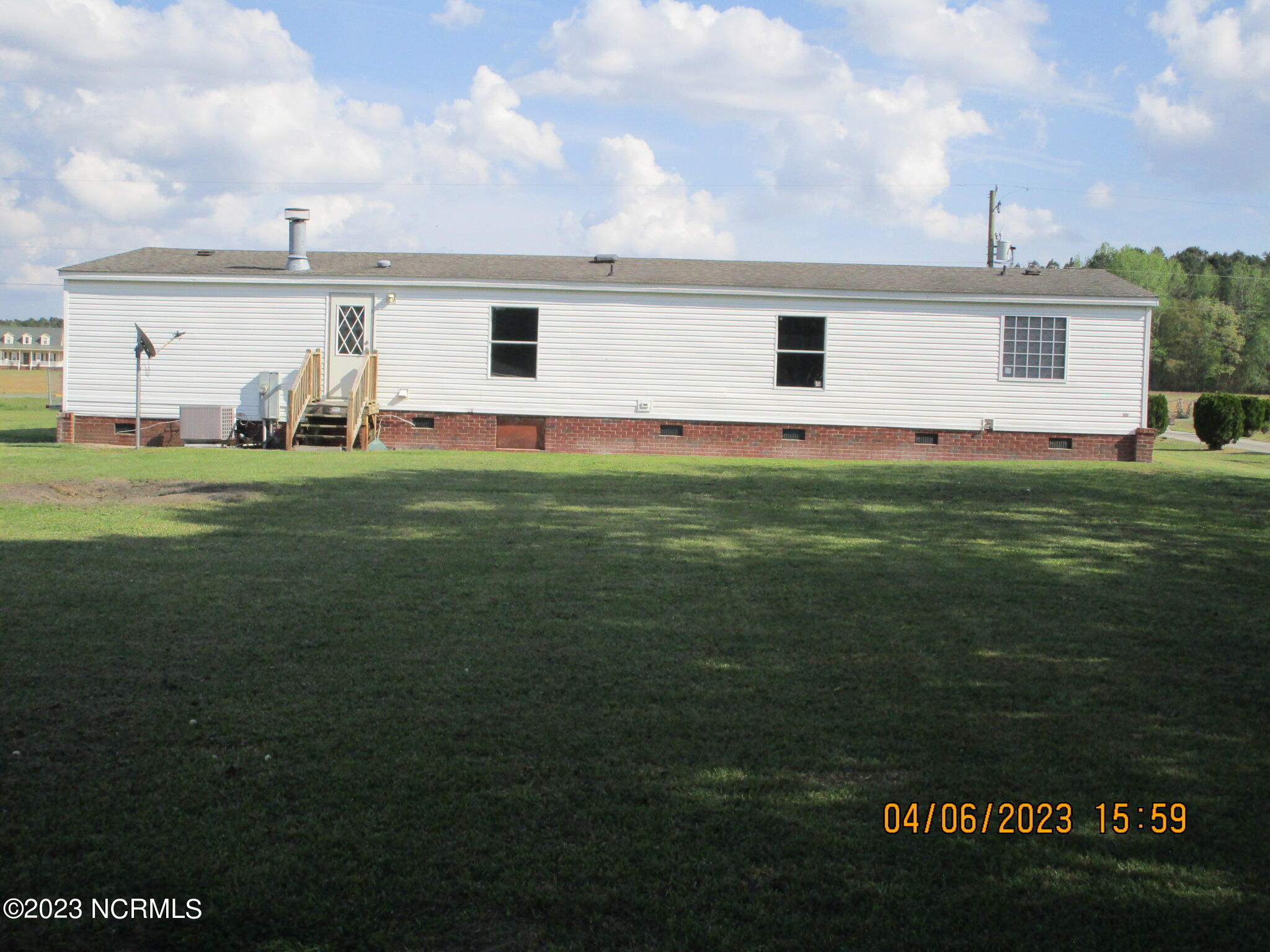 664 British Road Kinston, NC 28501 - Photo 39 of 40 664 British Road 4-6-2023 (10)