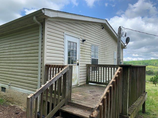 1819 Paint Rock Valley Road Philadelphia, TN 37846 - Photo 11 of 17 10 side