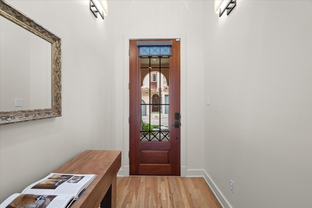 1529 Barton Springs Road, Unit 27 Austin, TX 78704 - Photo 6 of 40