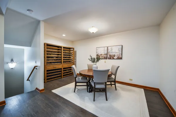 $1,650,000 | 2009 Mackenzie Place, Unit 2009, Wheaton, IL 60187
