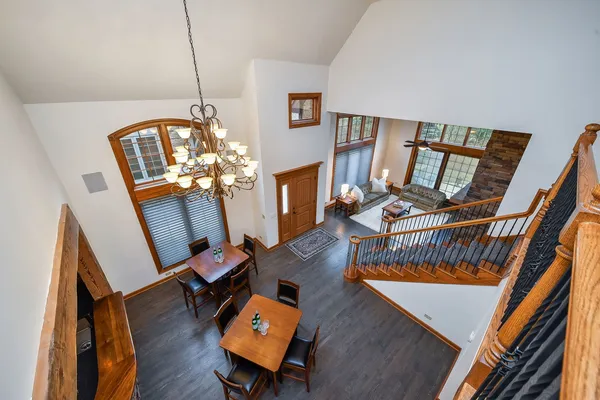 $1,650,000 | 2009 Mackenzie Place, Unit 2009, Wheaton, IL 60187