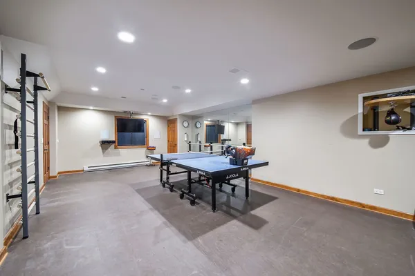 $1,650,000 | 2009 Mackenzie Place, Unit 2009, Wheaton, IL 60187