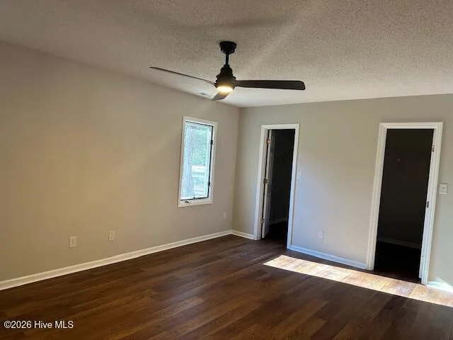 $2,300 | 211 Forest Oaks Drive, New Bern, NC 28562