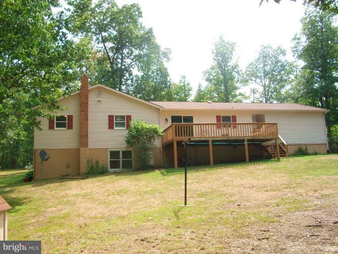 572 Murphy Road Berkeley Springs, WV 25411 - Photo 24 of 30 Exterior (Rear)