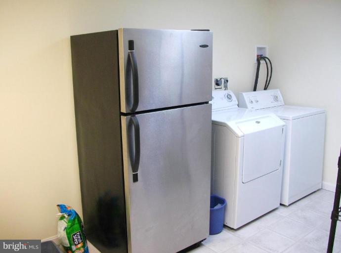 572 Murphy Road Berkeley Springs, WV 25411 - Photo 10 of 30 Laundry Area 1