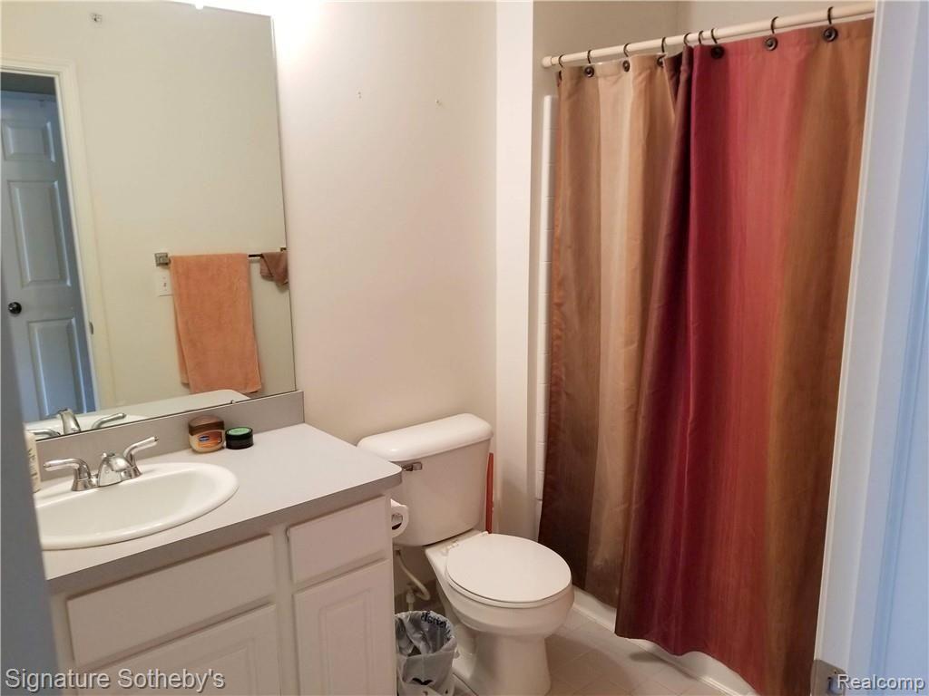 1464 Raliegh Place, Unit 110 Troy, MI 48084 - Photo 12 of 17