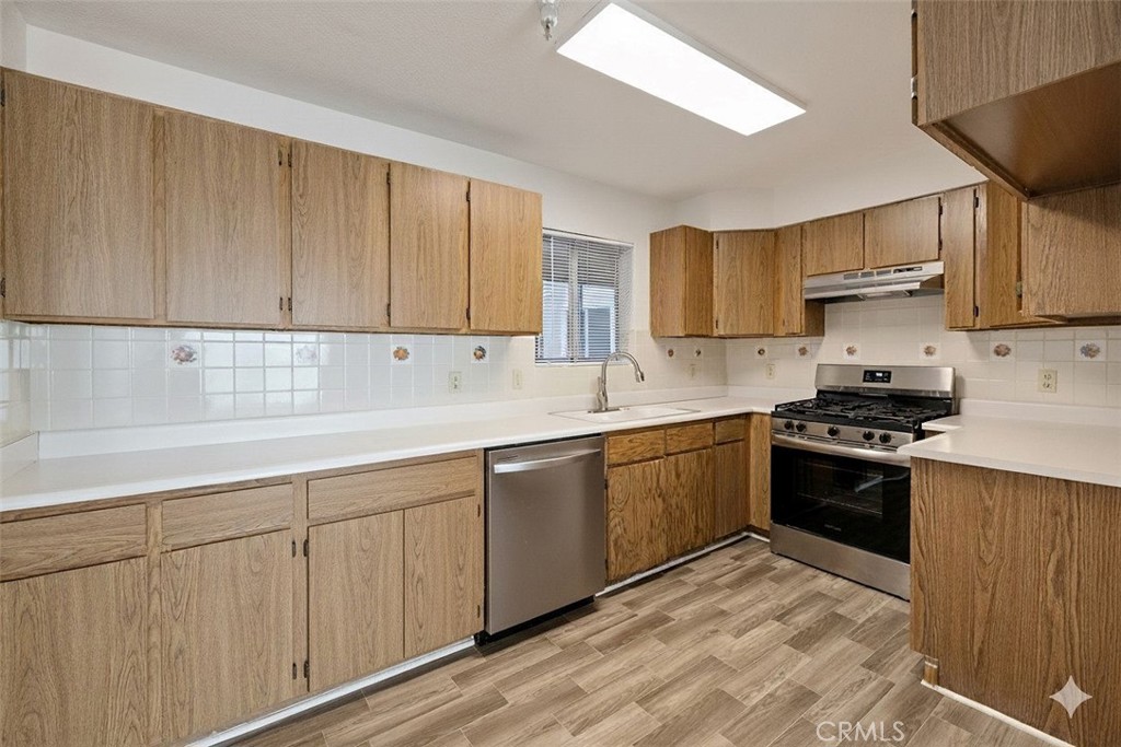 24410 Crenshaw Boulevard, Unit 216 Lomita, CA 90505 - Photo 3 of 40