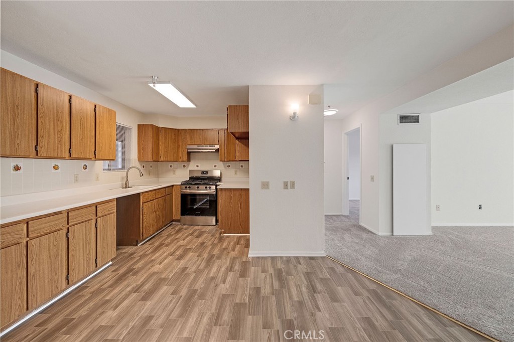 24410 Crenshaw Boulevard, Unit 216 Lomita, CA 90505 - Photo 5 of 40