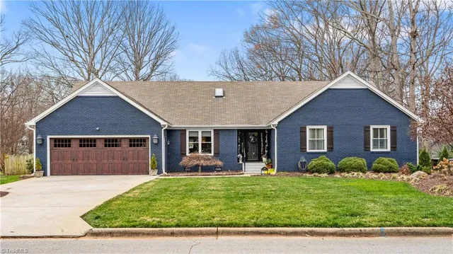 $515,900 | 1201 Double Oaks Road, Greensboro, NC 27410