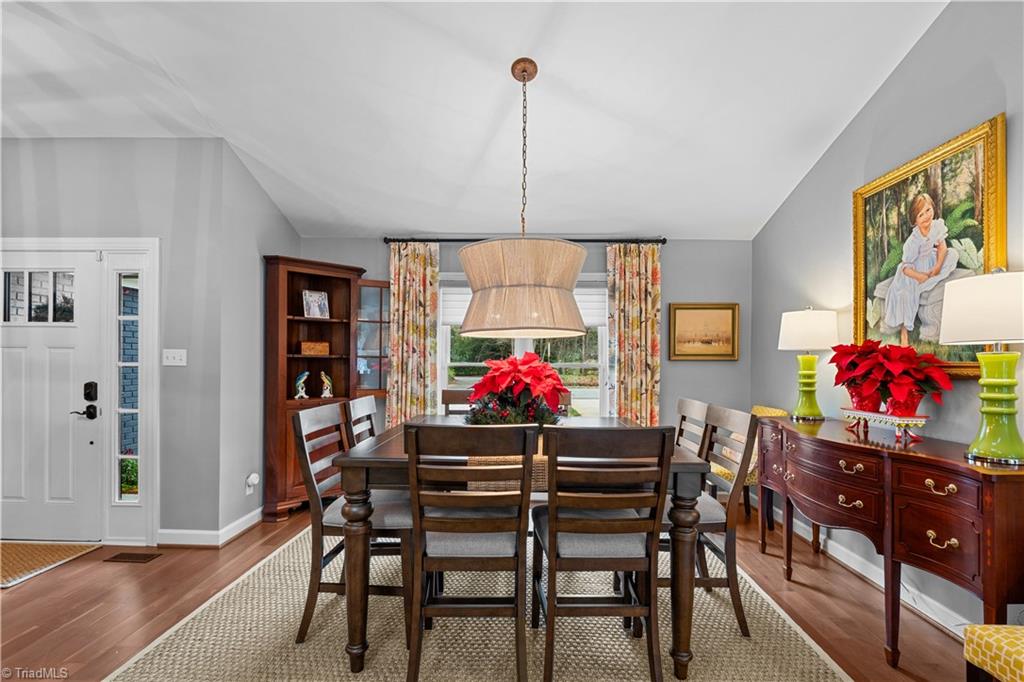 1201 Double Oaks Road Greensboro, NC 27410 - Photo 4 of 40