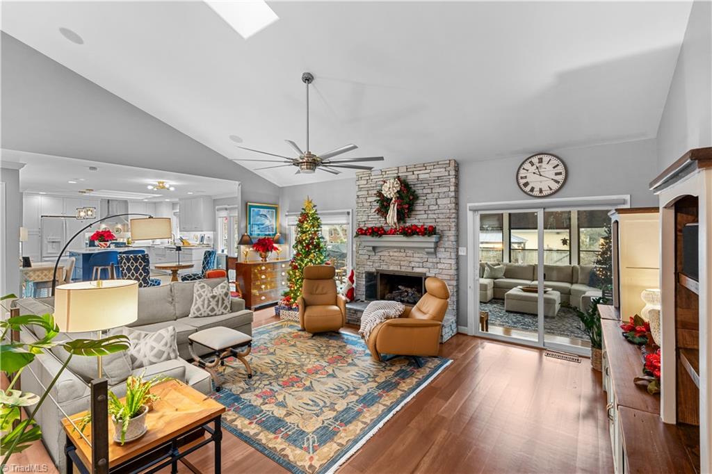 1201 Double Oaks Road Greensboro, NC 27410 - Photo 6 of 40