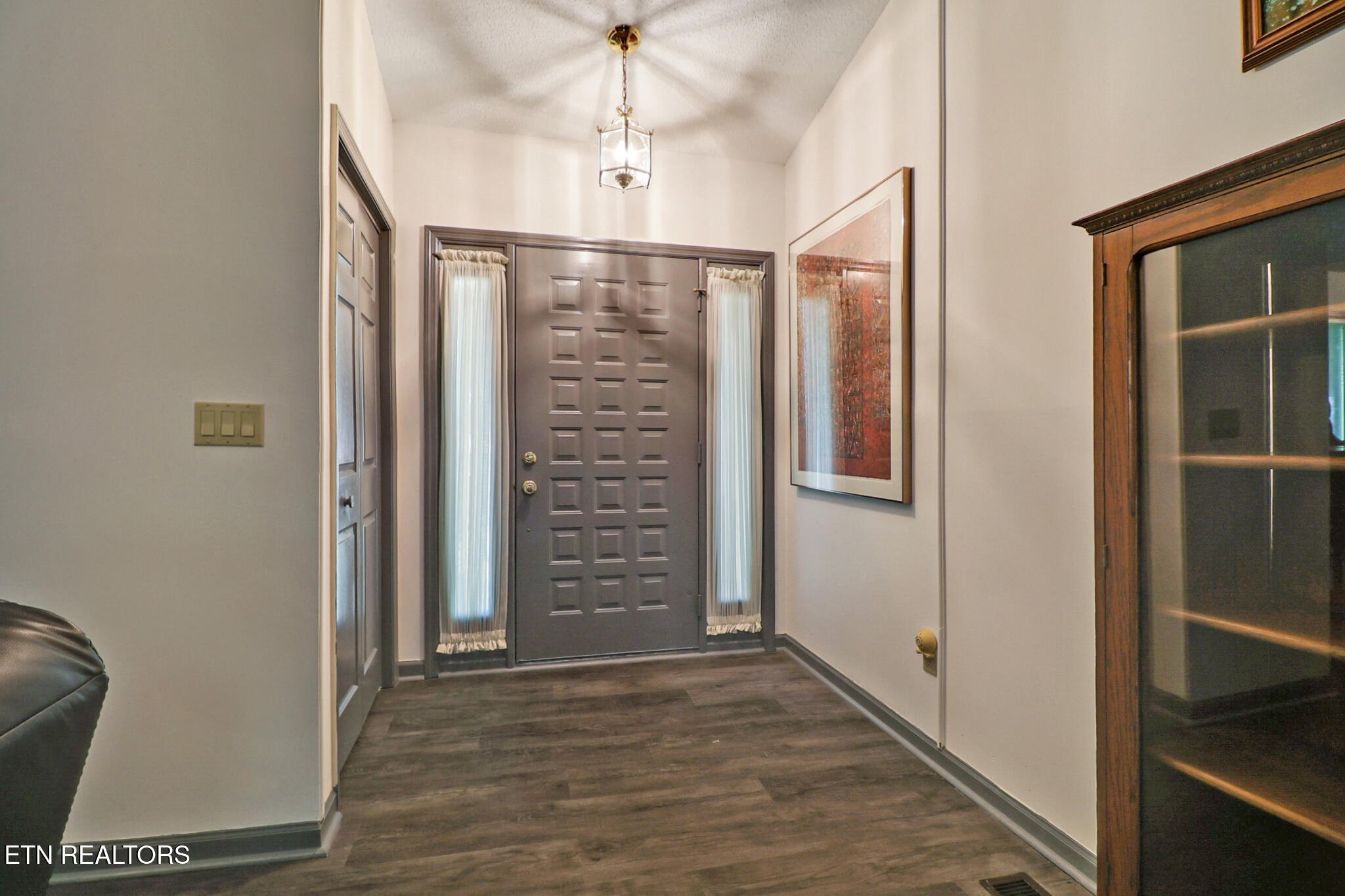 12 Ridgecrest Circle Crossville, TN 38558 - Photo 5 of 52 ENTRY
