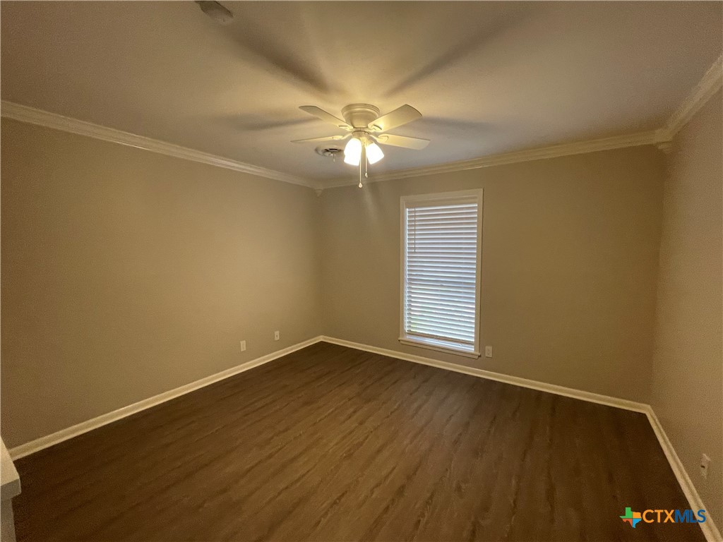 101 Rio Vista Drive Victoria, TX 77904 - Photo 8 of 12