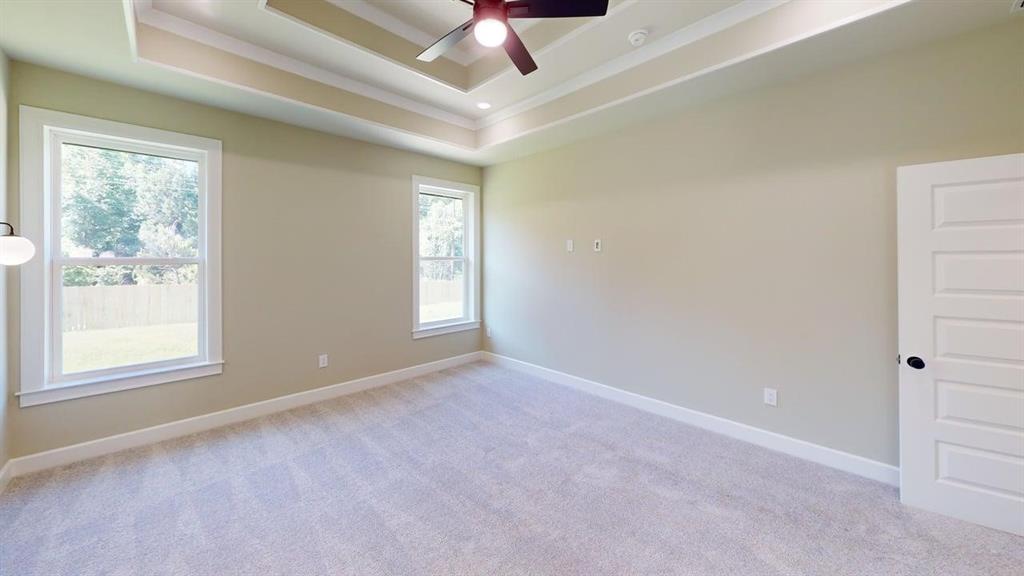 2510 Windmillln Windmill Lane Longview, TX 75601 - Photo 16 of 35 an empty room with a window