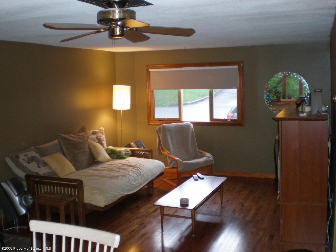 334 Spring Street Dunmore, PA 18512 - Photo 2 of 8 Gallery Image 2