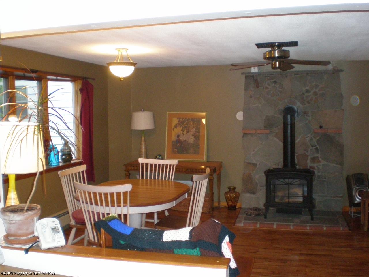 334 Spring Street Dunmore, PA 18512 - Photo 3 of 8 Gallery Image 3