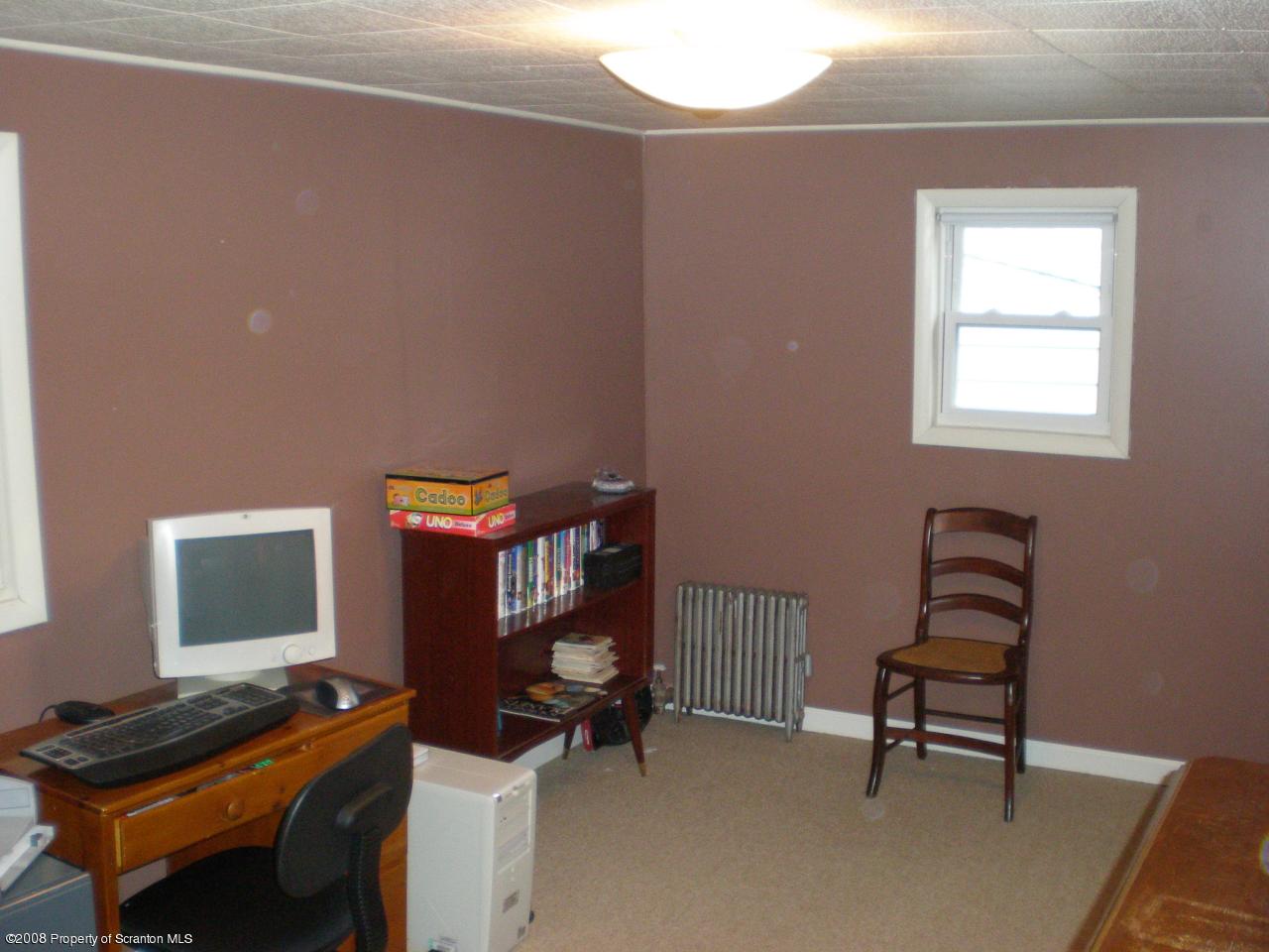 334 Spring Street Dunmore, PA 18512 - Photo 8 of 8 Gallery Image 8