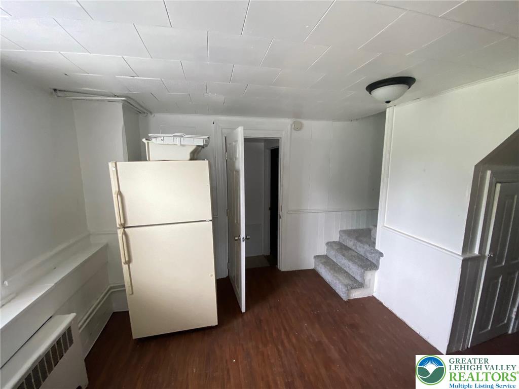 1239 4th Street, Unit DOWNSTAIRS Slatington, PA 18080 - Photo 5 of 9