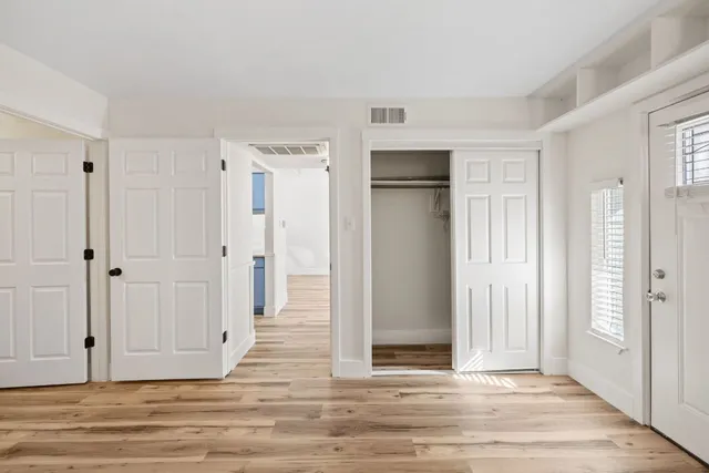 $1,300 | 1705 Crossing Place, Unit 117B, Austin, TX 78741