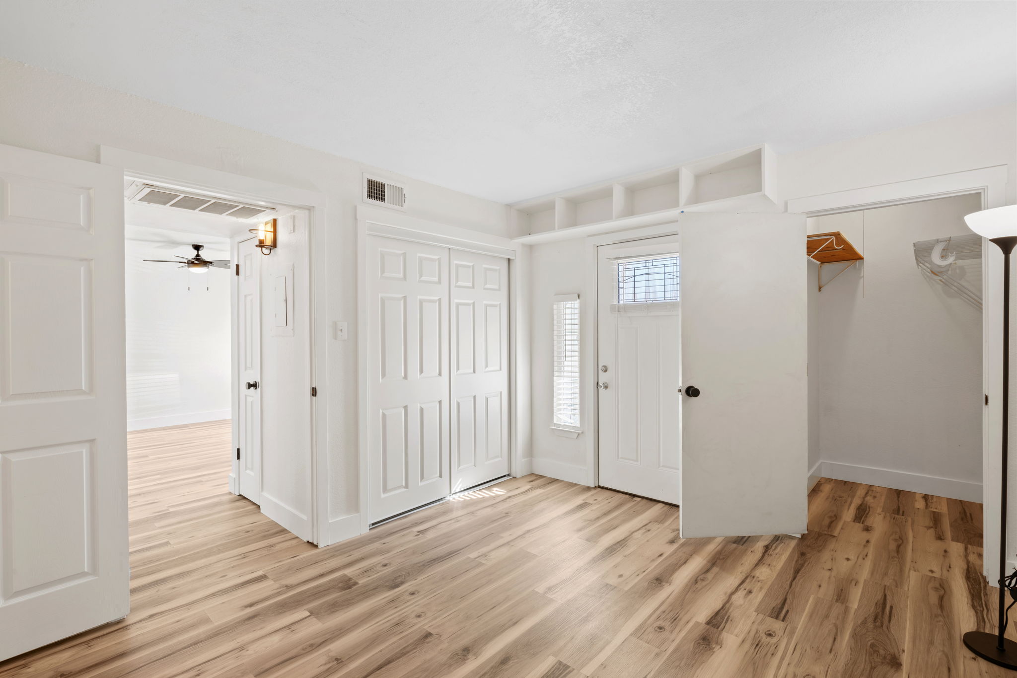 1705 Crossing Place, Unit 117B Austin, TX 78741 - Photo 18 of 33 Bedroom closet #2