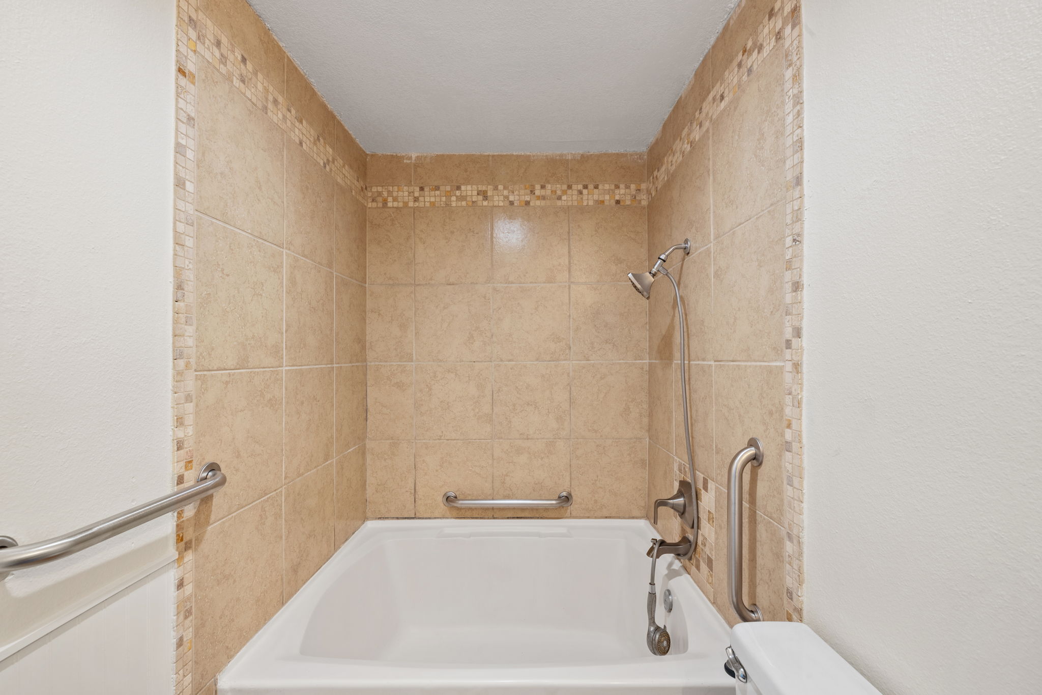 1705 Crossing Place, Unit 117B Austin, TX 78741 - Photo 26 of 33 Handicap accessible