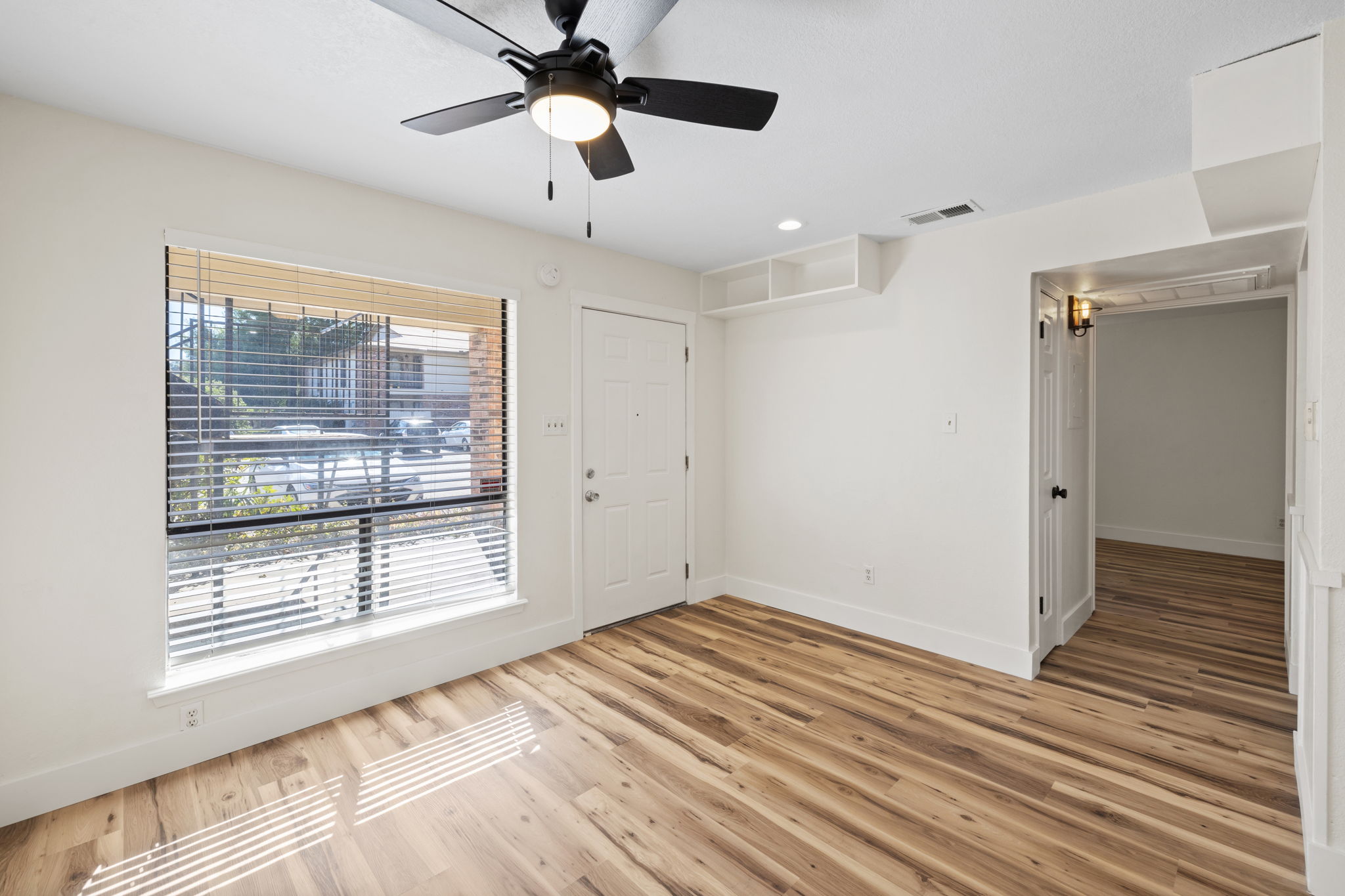 1705 Crossing Place, Unit 117B Austin, TX 78741 - Photo 8 of 33