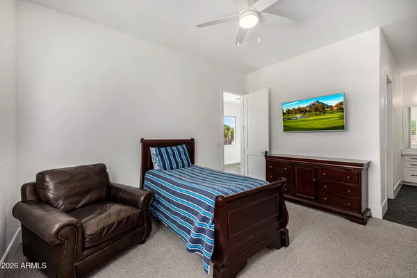 a view of an house with a yard