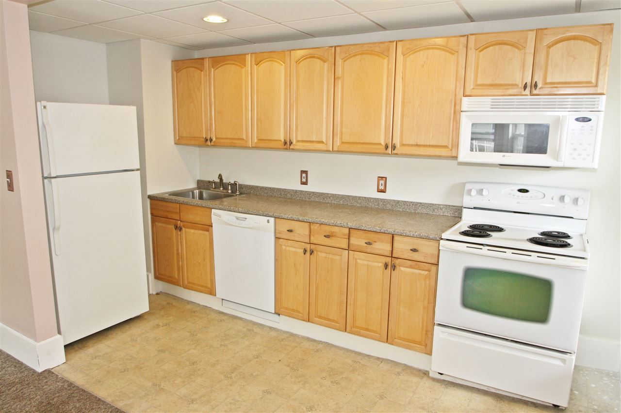116 Charles Street Rochester, NH 03867 - Photo 2 of 33