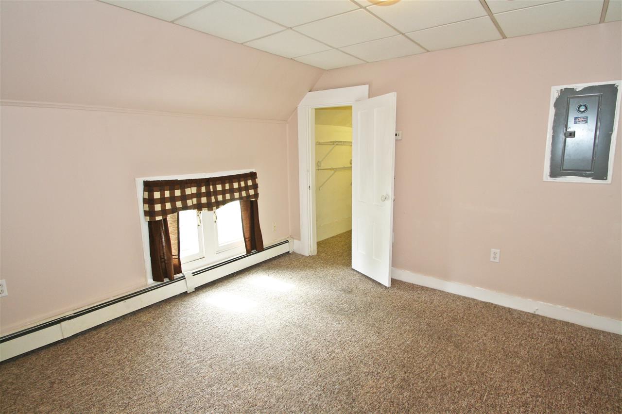 116 Charles Street Rochester, NH 03867 - Photo 12 of 33