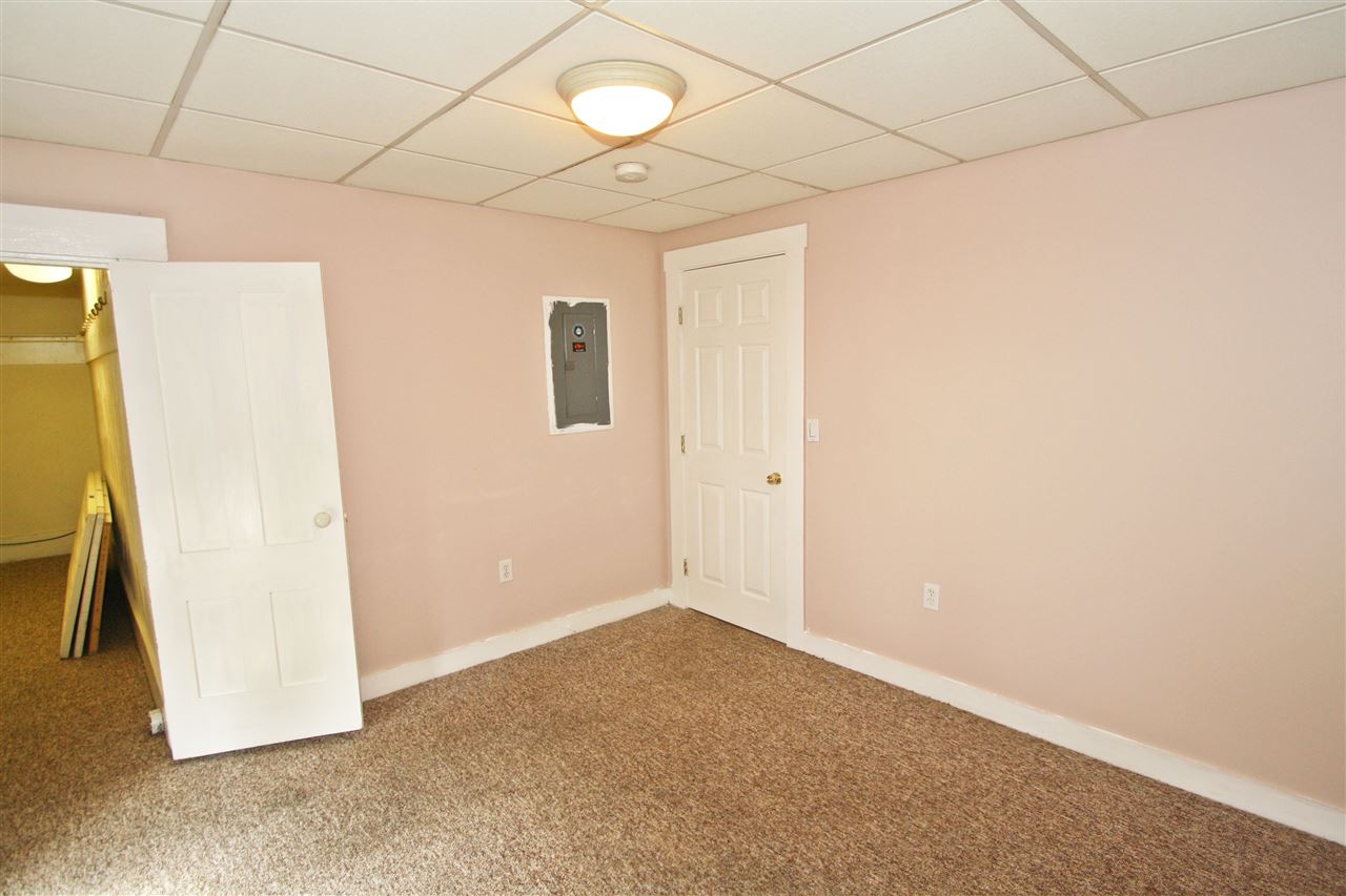 116 Charles Street Rochester, NH 03867 - Photo 13 of 33